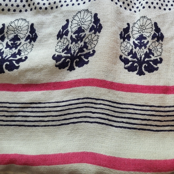 Lucky Brand Top. Medium - Picture 3 of 5